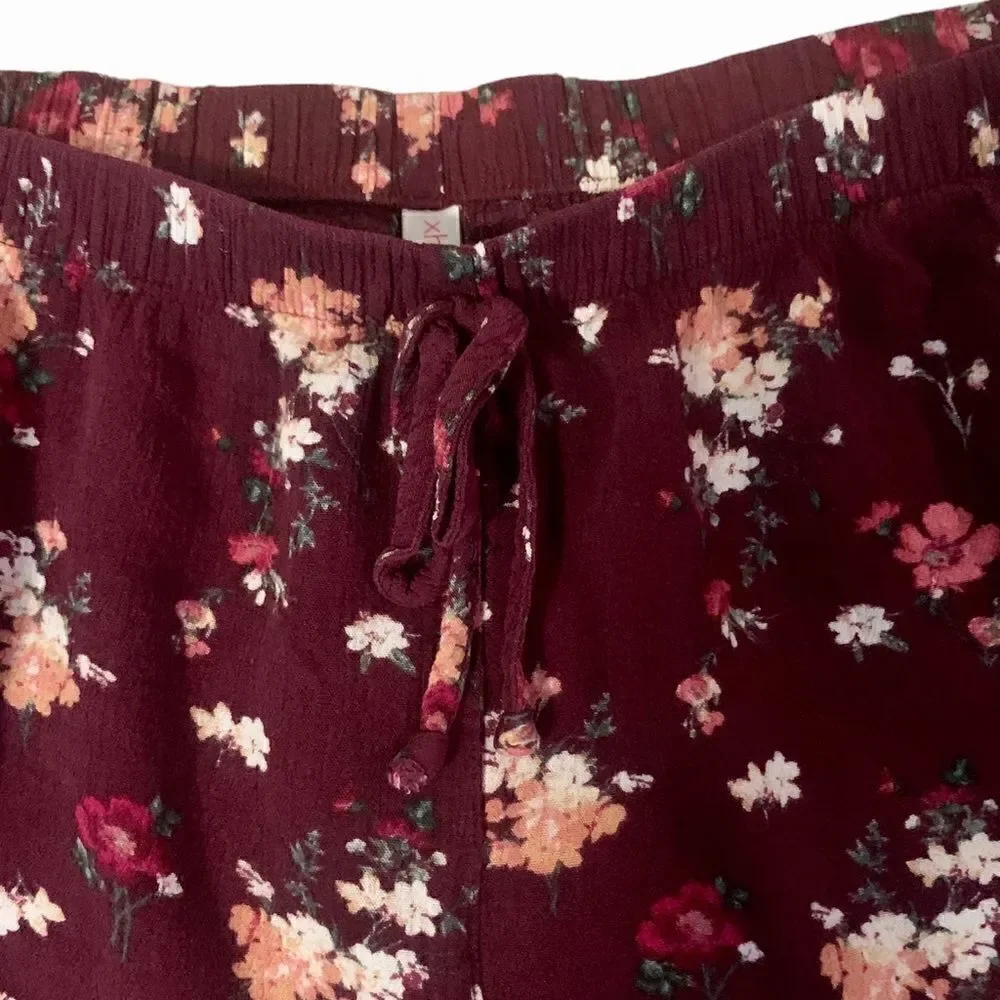 Xhilaration Maroon Floral Ruffled Rayon Shorts Size Medium - Picture 3 of 7
